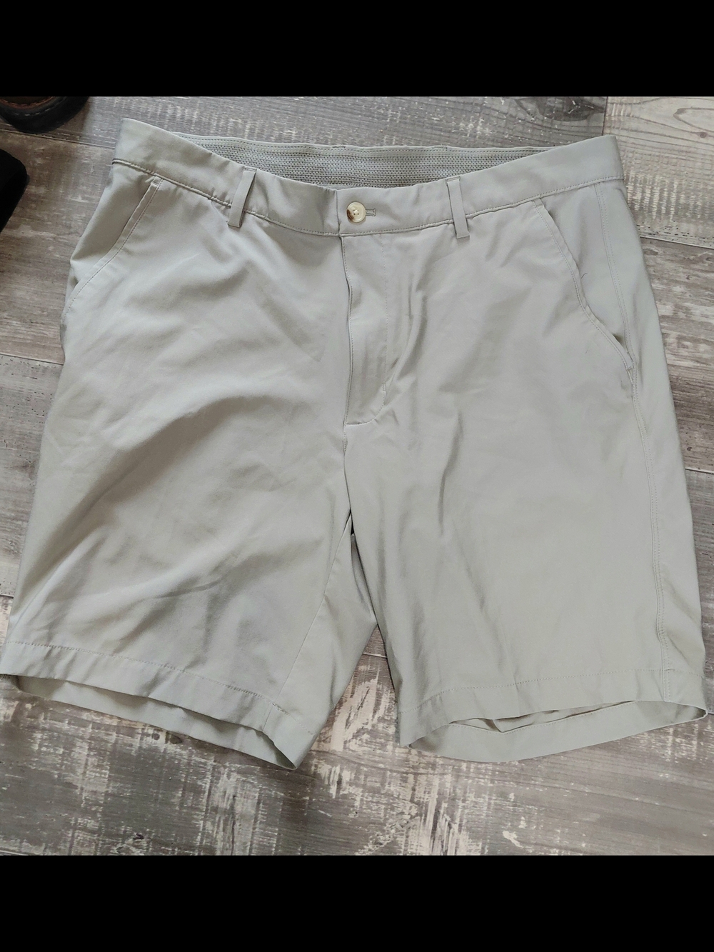 Greg Norman Collection Light Gray Men's Flat Front Shorts